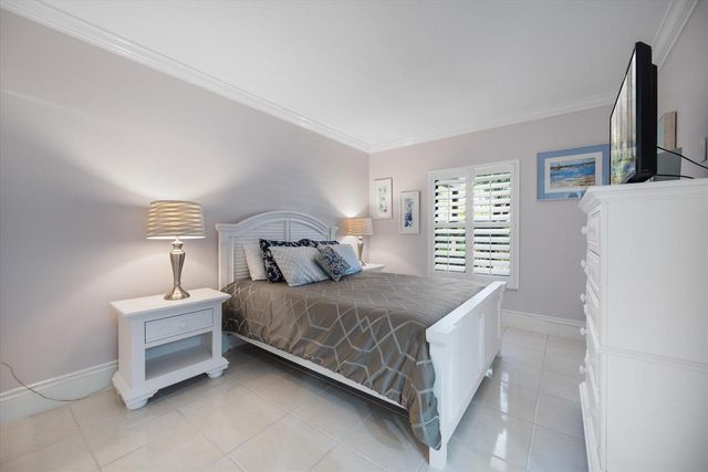 13400 POLO Road W 102, Wellington, FL 33414