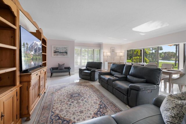 13400 POLO Road W 102, Wellington, FL 33414