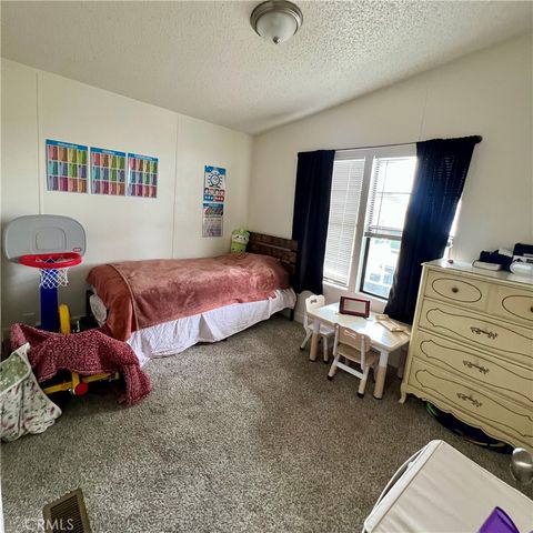 1150 N Kirby 75, Hemet, CA 92545