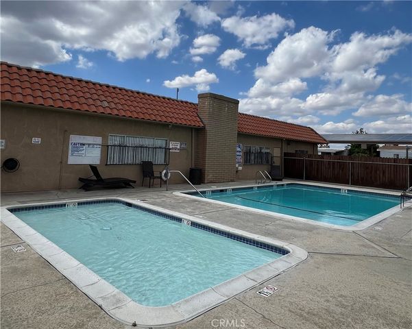 1150 N Kirby 75, Hemet, CA 92545