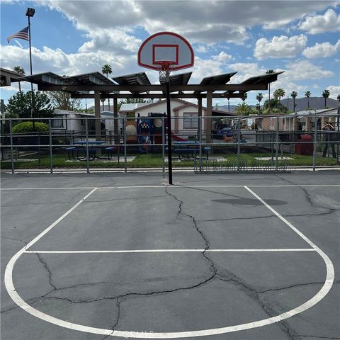 1150 N Kirby 75, Hemet, CA 92545