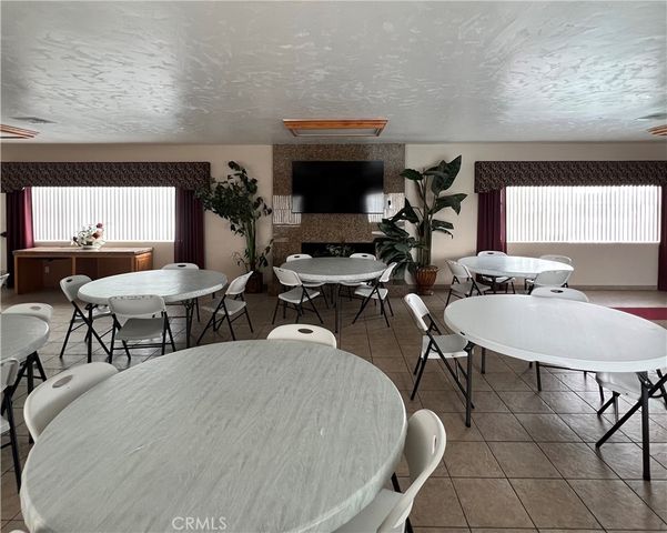 1150 N Kirby 75, Hemet, CA 92545