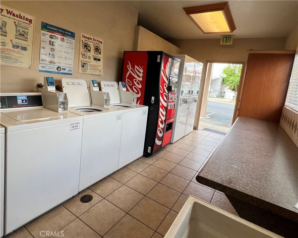 1150 N Kirby 75, Hemet, CA 92545