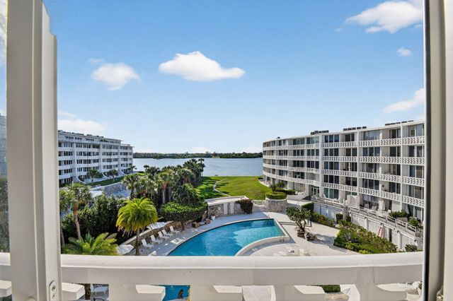 2760 S Ocean Boulevard 417, Palm Beach, FL 33480