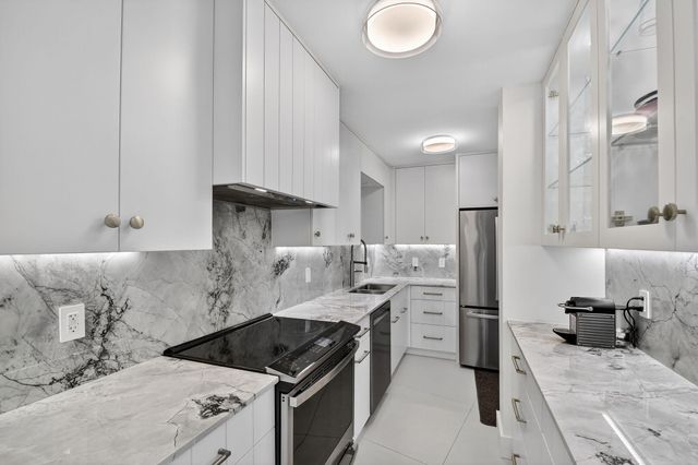 2760 S Ocean Boulevard 417, Palm Beach, FL 33480