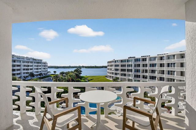 2760 S Ocean Boulevard 417, Palm Beach, FL 33480