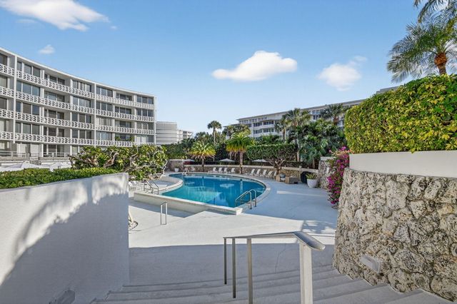 2760 S Ocean Boulevard 417, Palm Beach, FL 33480