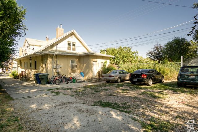 2424 S JACKSON AVE, Ogden, UT 84401