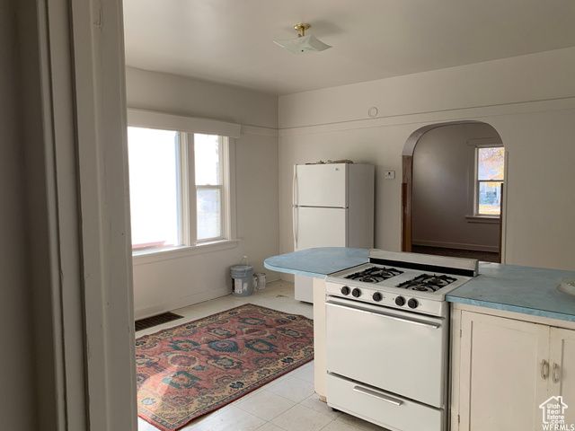 2424 S JACKSON AVE, Ogden, UT 84401