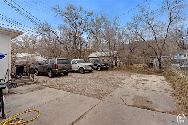 2424 S JACKSON AVE, Ogden, UT 84401
