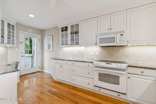 3417 SEA MARSH Road, Fernandina Beach, FL 32034