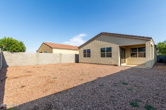 410 W NIKITA Drive, San Tan Valley, AZ 85140