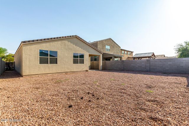410 W NIKITA Drive, San Tan Valley, AZ 85140
