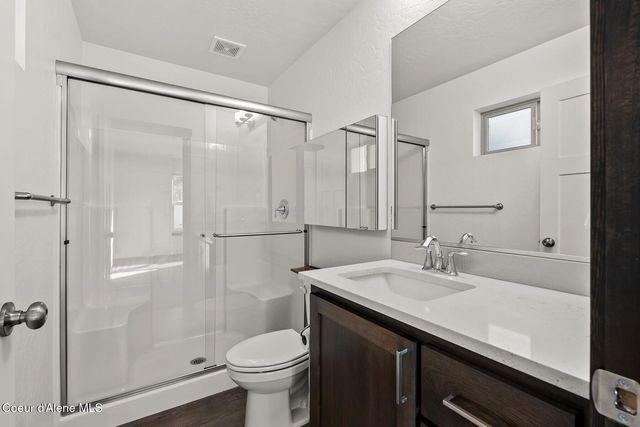 659 E Valley St, Oldtown, ID 83822