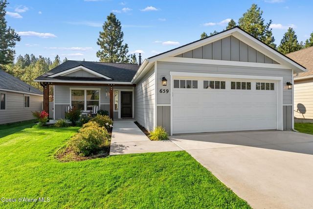 659 E Valley St, Oldtown, ID 83822