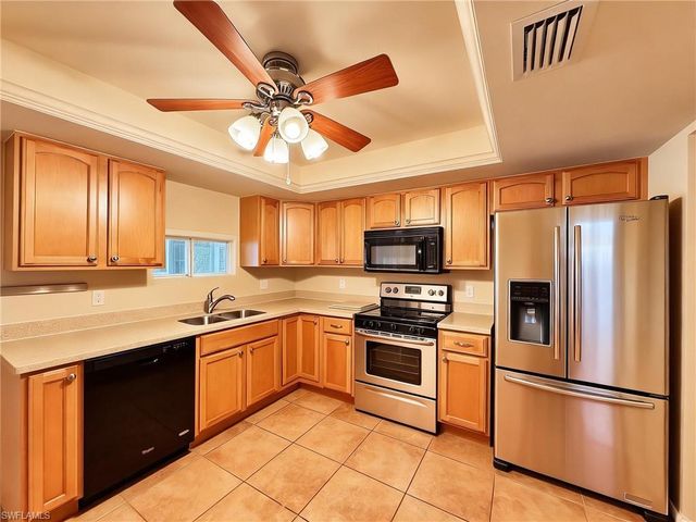 1723 Golf Club DR 6, North Fort Myers, FL 33903