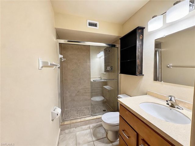 1723 Golf Club DR 6, North Fort Myers, FL 33903