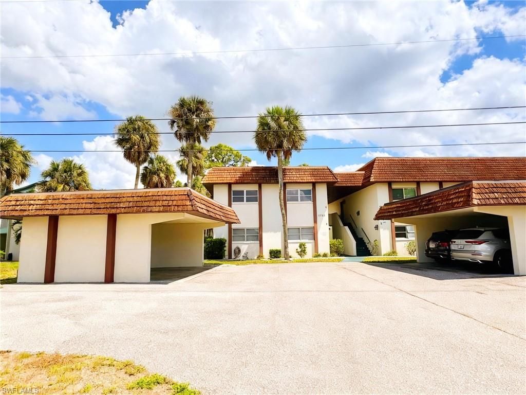 1723 Golf Club DR 6, North Fort Myers, FL 33903