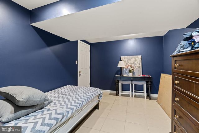 1 WEBSTER AVE, Cherry Hill, NJ 08002