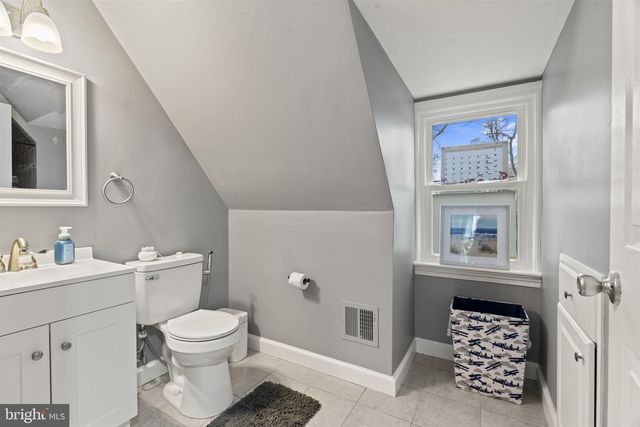 1 WEBSTER AVE, Cherry Hill, NJ 08002