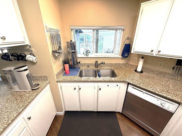 221 W Herndon Avenue SPC 1, Pinedale, CA 93650