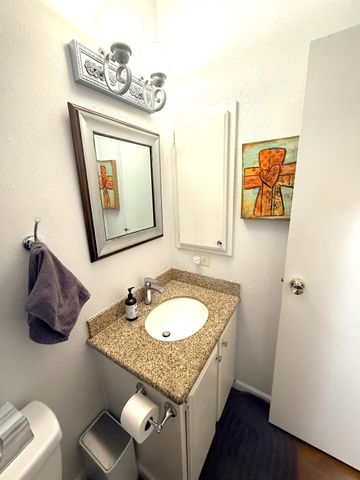 221 W Herndon Avenue SPC 1, Pinedale, CA 93650