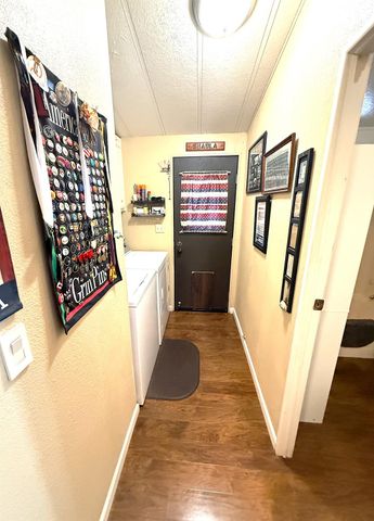 221 W Herndon Avenue SPC 1, Pinedale, CA 93650