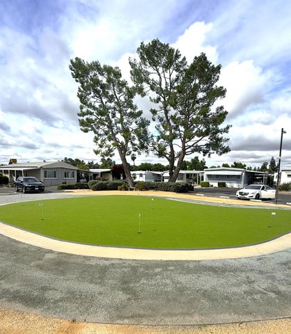 221 W Herndon Avenue SPC 1, Pinedale, CA 93650