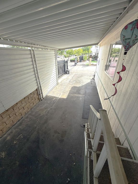 Image 27 of property listing at 221 W Herndon Avenue SPC 1, Pinedale, CA 93650