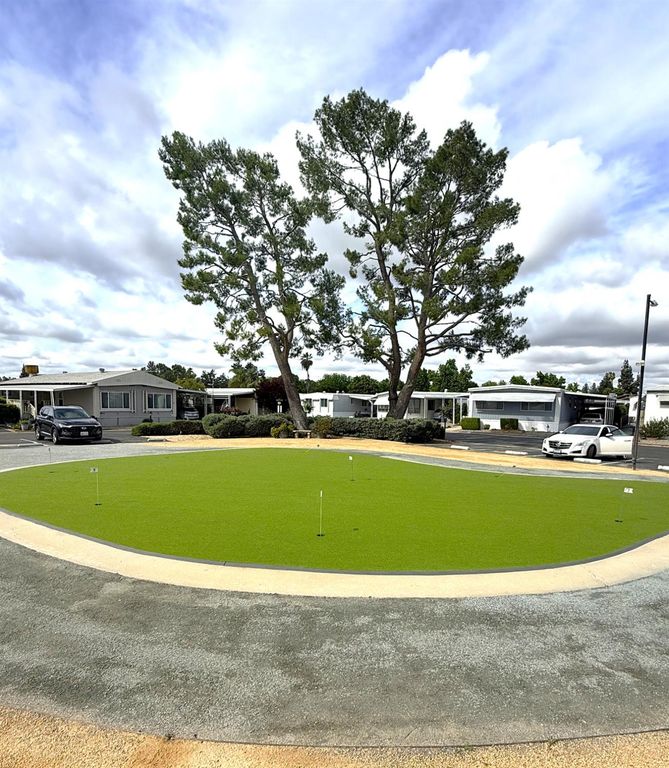 Image 35 of property listing at 221 W Herndon Avenue SPC 1, Pinedale, CA 93650