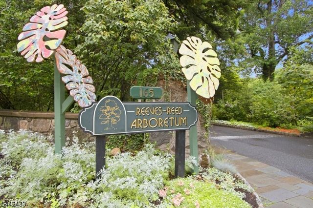 57 Michigan Ave, Summit City, NJ 07901