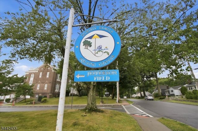 57 Michigan Ave, Summit City, NJ 07901