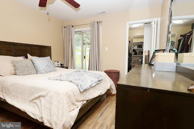 84 KNOLL DR, Blackwood, NJ 08012