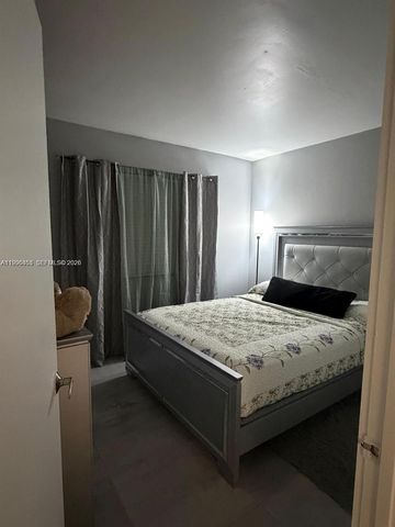 15354 SW 72nd St 31-11, Miami, FL 33193