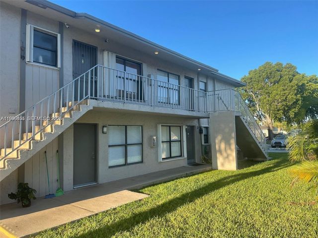 15354 SW 72nd St 31-11, Miami, FL 33193
