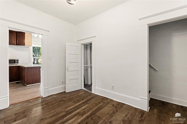 215 Pine Street, Wamego, KS 66547