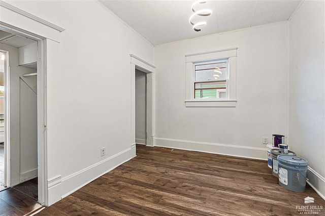 215 Pine Street, Wamego, KS 66547