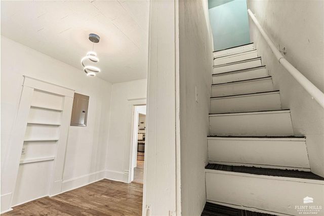 215 Pine Street, Wamego, KS 66547