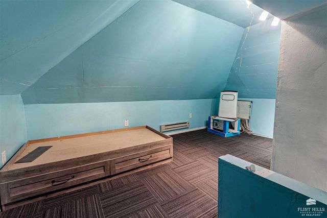 215 Pine Street, Wamego, KS 66547