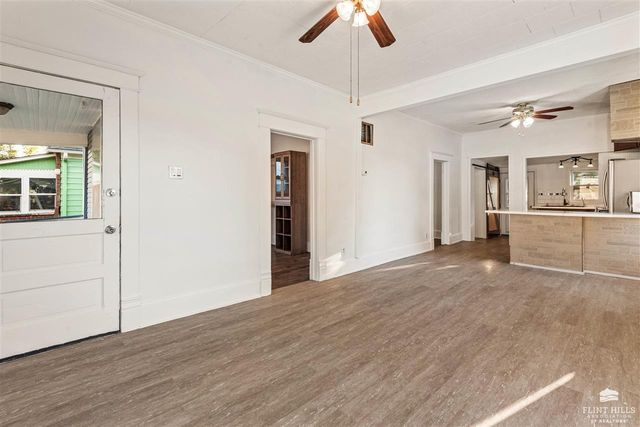 215 Pine Street, Wamego, KS 66547