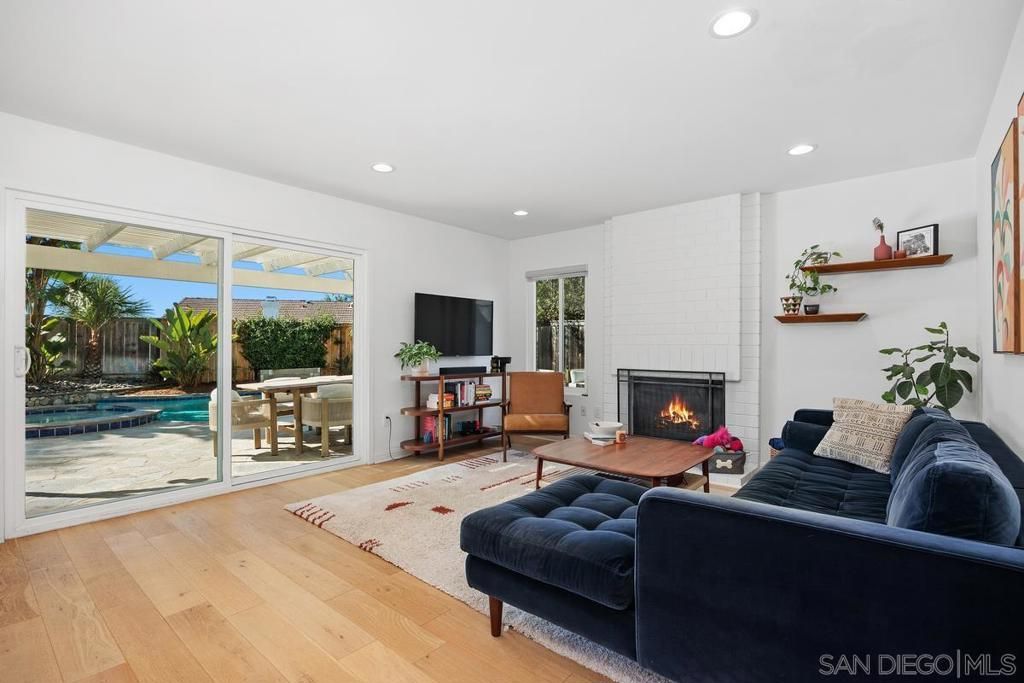 6429 La Vanco Ct, Carlsbad, CA 92009