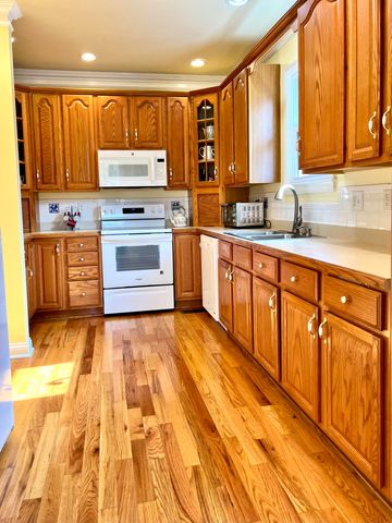 125 Casa Landa Way, Winchester, KY 40391