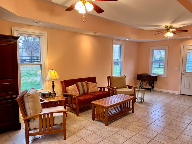 125 Casa Landa Way, Winchester, KY 40391