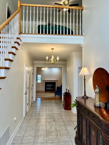 125 Casa Landa Way, Winchester, KY 40391