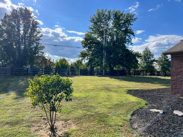 125 Casa Landa Way, Winchester, KY 40391