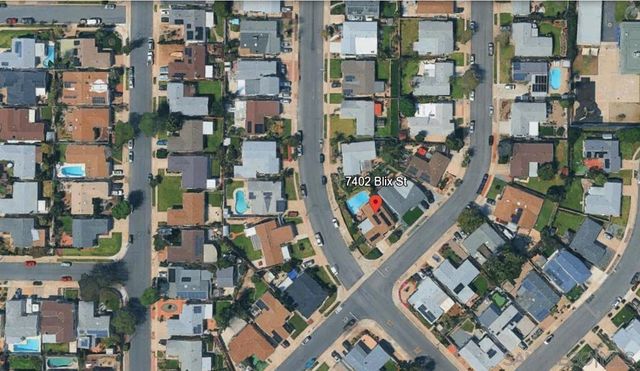 7402 Blix St., San Diego, CA 92111
