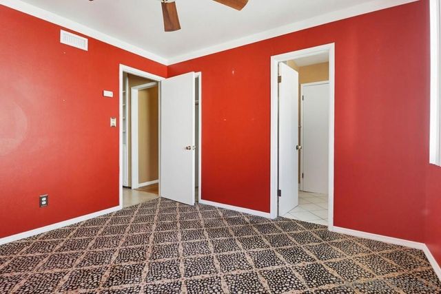 7402 Blix St., San Diego, CA 92111