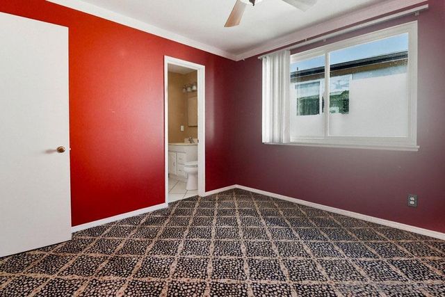 7402 Blix St., San Diego, CA 92111