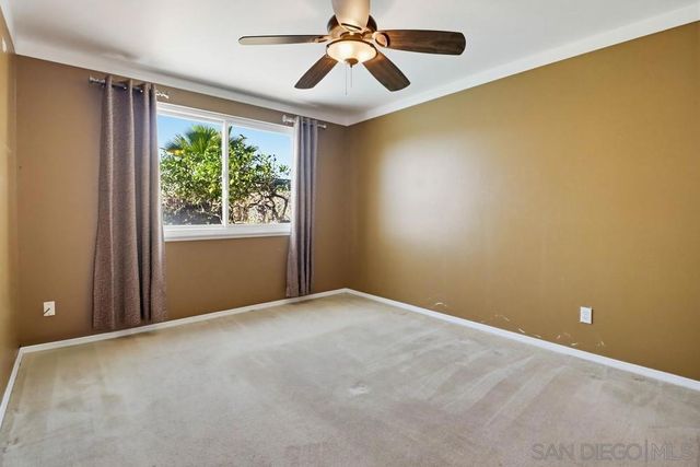 7402 Blix St., San Diego, CA 92111