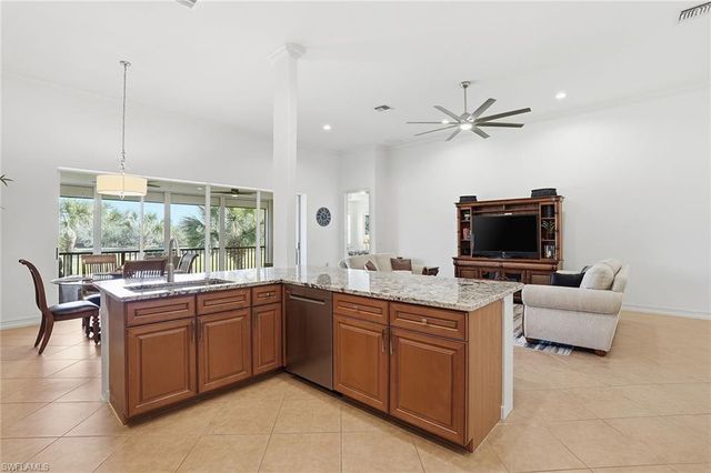 9340 Triana TER # 284, Fort Myers, FL 33912